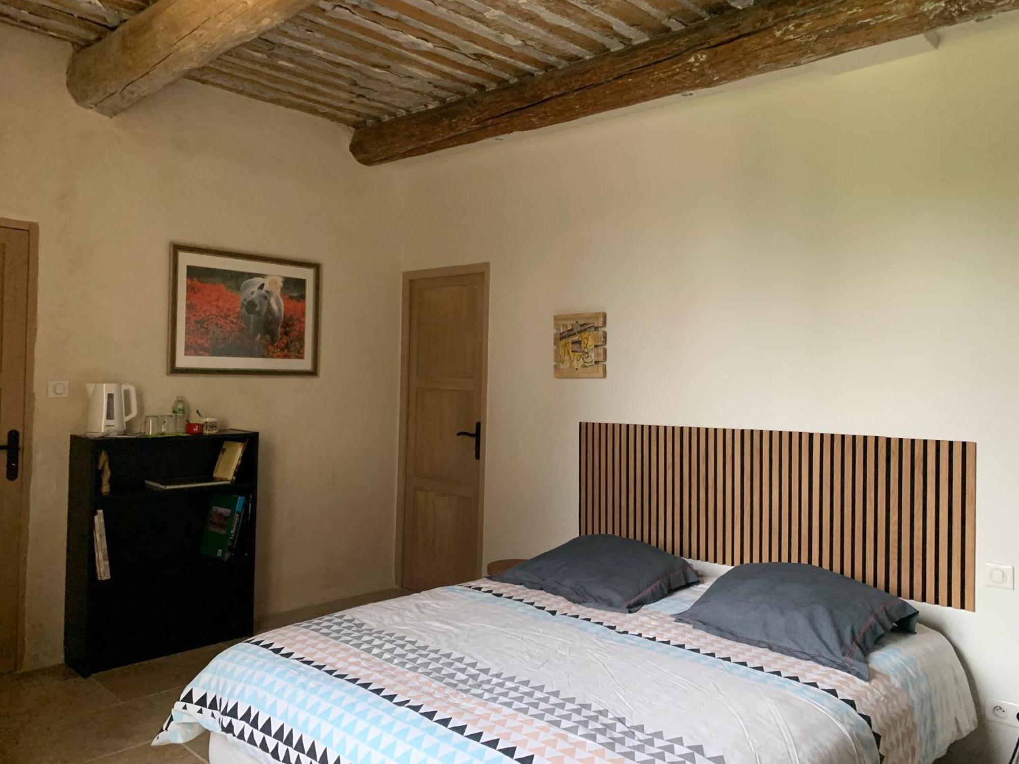 Brossard Bed & Breakfast Cavaillon Bagian luar foto